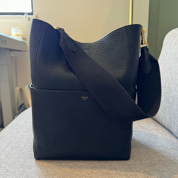 Celine Sangle Seau Calfskin Bag in Black with Gold Hardware in Large Size - Picture 3 of 15